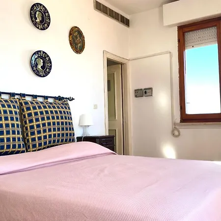 Apartment P025 - Porto Recanati, Ampio Quadrilocale Fronte Mare